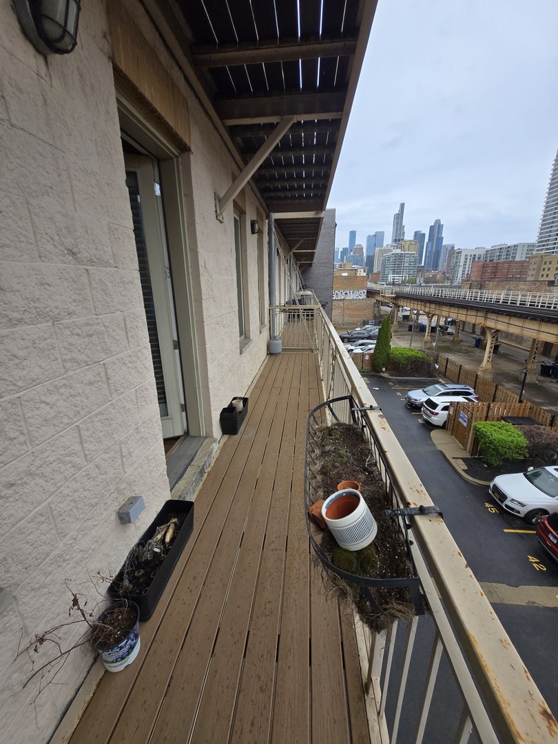 1915 South State Street Chicago IL 60616