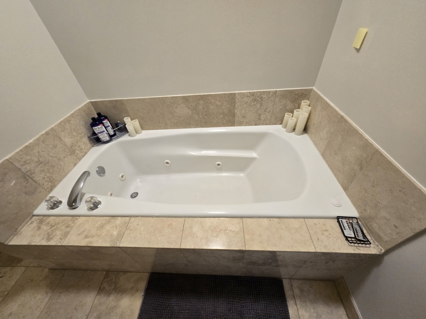 1915 South State Street Chicago IL 60616