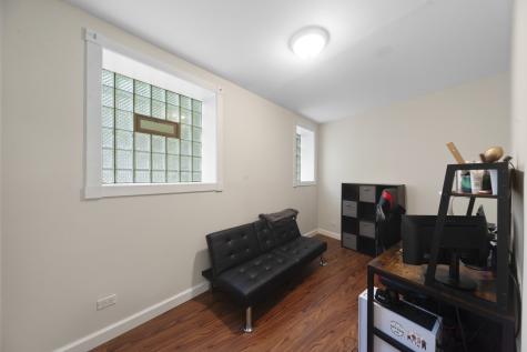 1319 West Fargo Avenue Chicago IL 60626