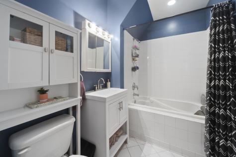 1319 West Fargo Avenue Chicago IL 60626