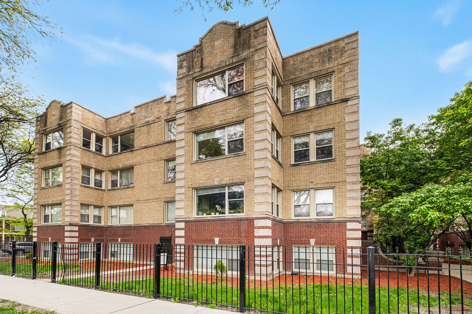 4859 North Harding Avenue Chicago IL 60625
