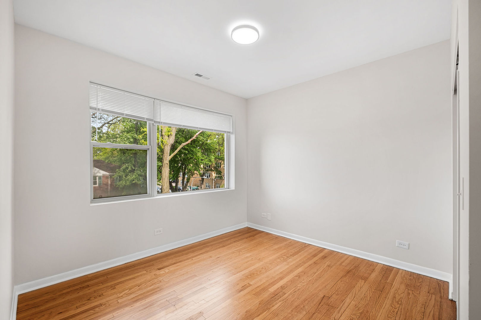 4859 North Harding Avenue Chicago IL 60625
