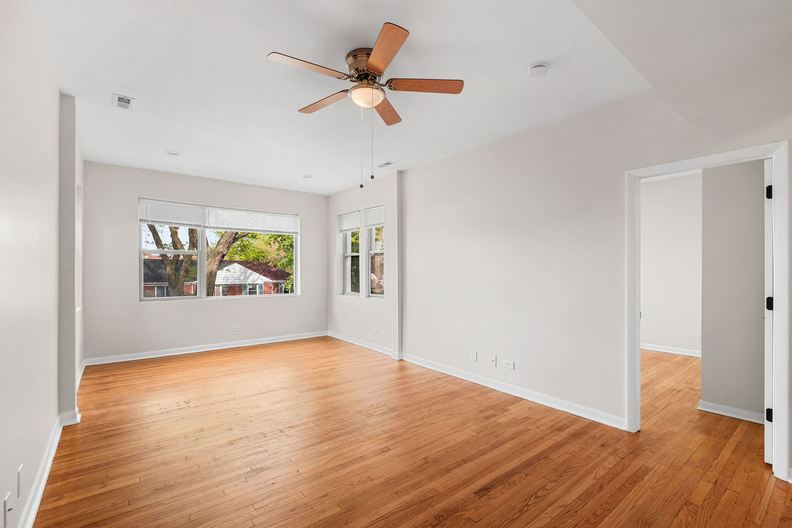 4859 North Harding Avenue Chicago IL 60625