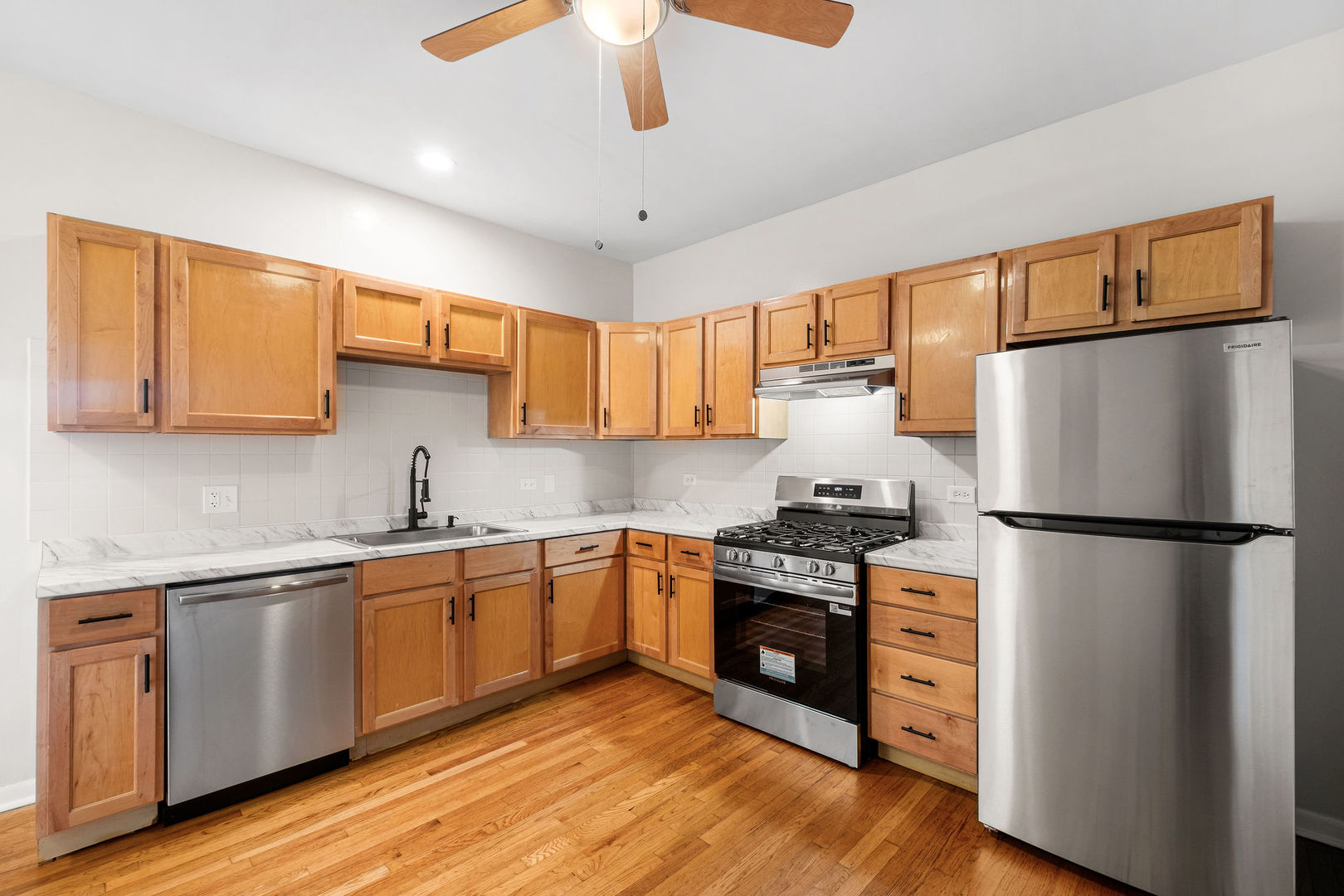 4859 North Harding Avenue Chicago IL 60625