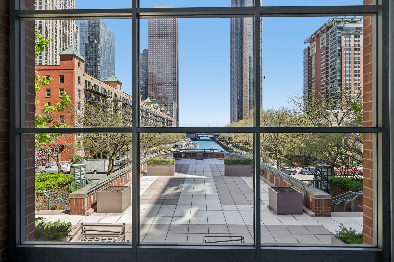 440 North Mcclurg Court Chicago IL 60611