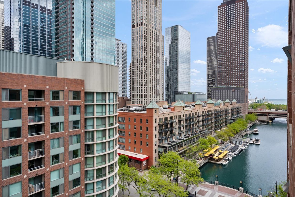 440 North Mcclurg Court Chicago IL 60611