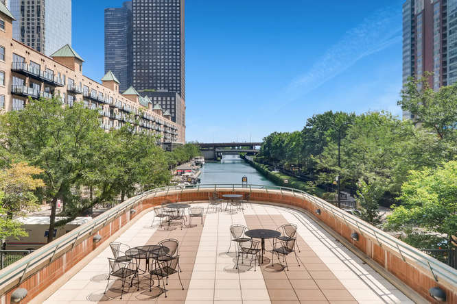 440 North Mcclurg Court Chicago IL 60611