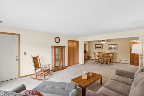 8058 Autobahn Drive S Palos Park IL 60464