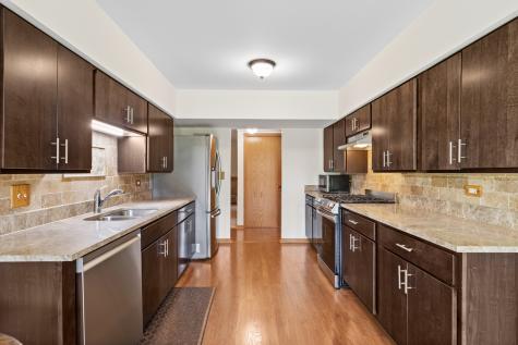 8058 Autobahn Drive S Palos Park IL 60464