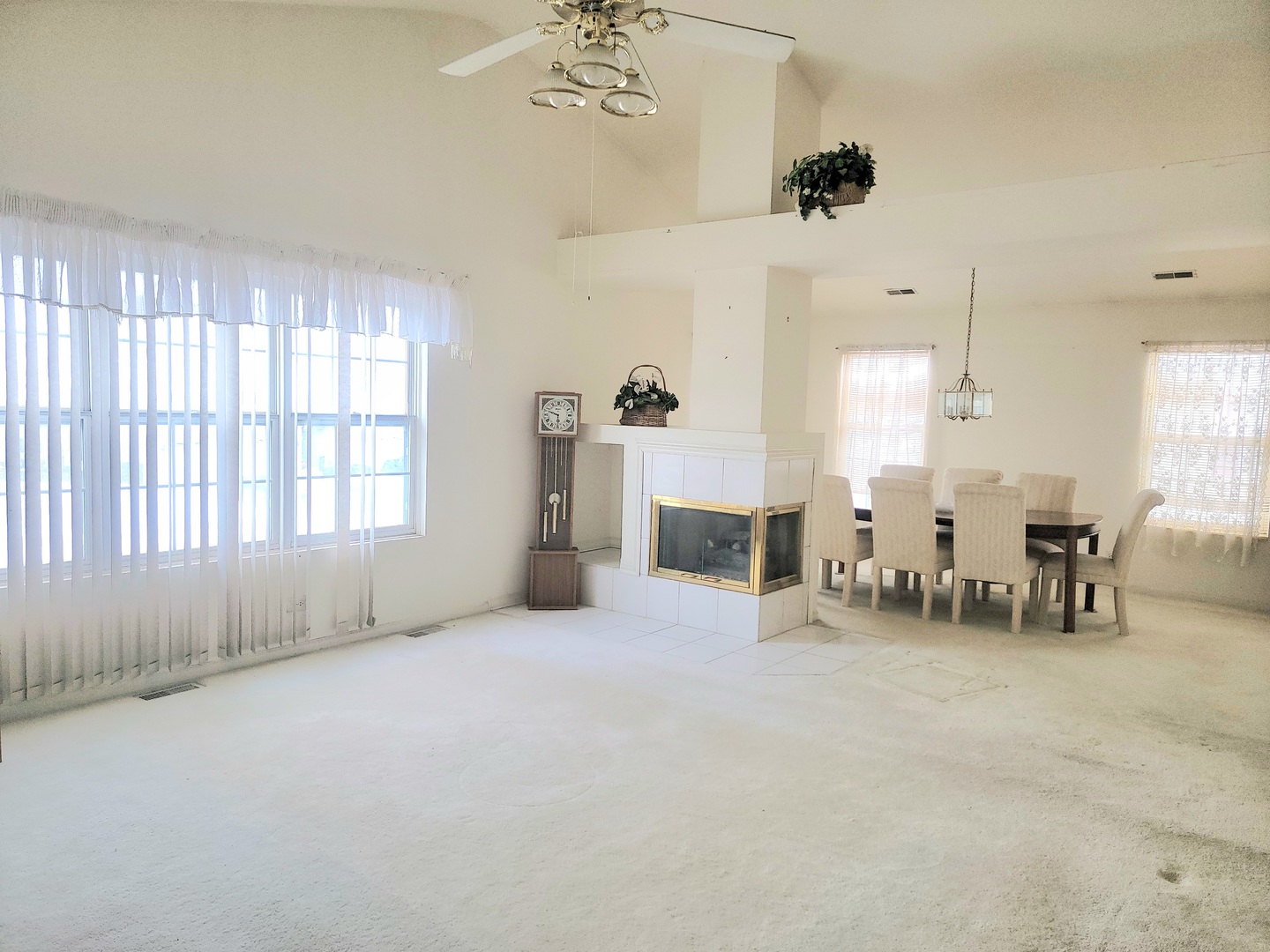 214 Gazebo Lane Lombard IL 60148