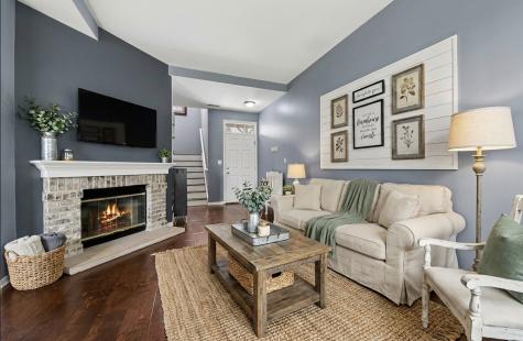 304 Grand Ridge Road St. Charles IL 60175