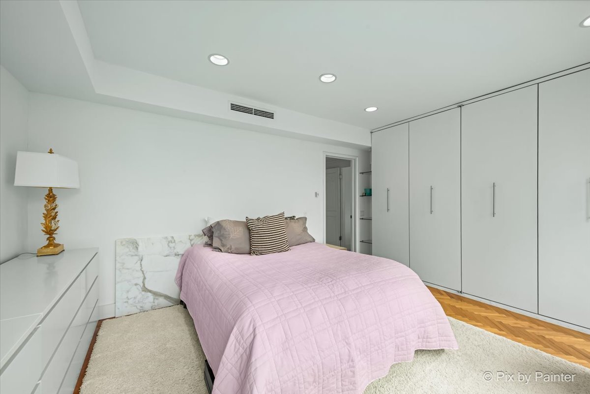 860 North Lake Shore Drive Chicago IL 60611