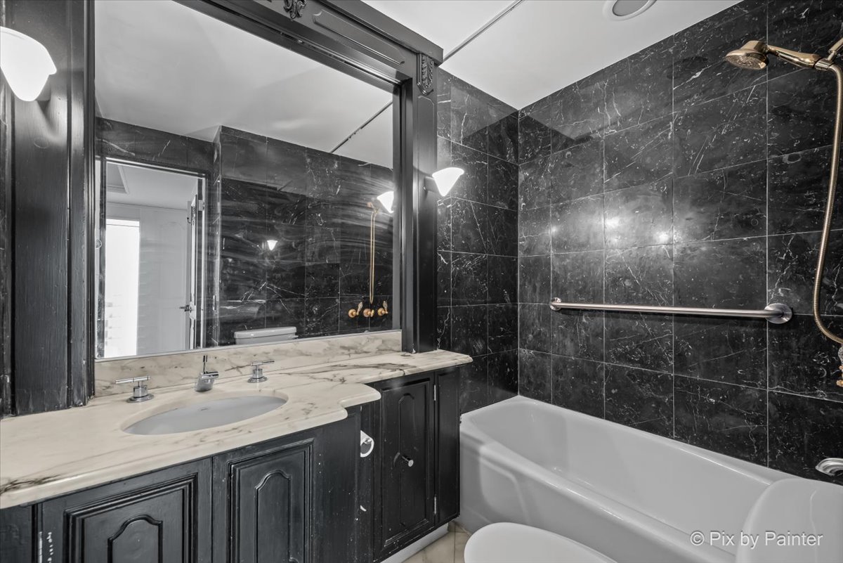 860 North Lake Shore Drive Chicago IL 60611
