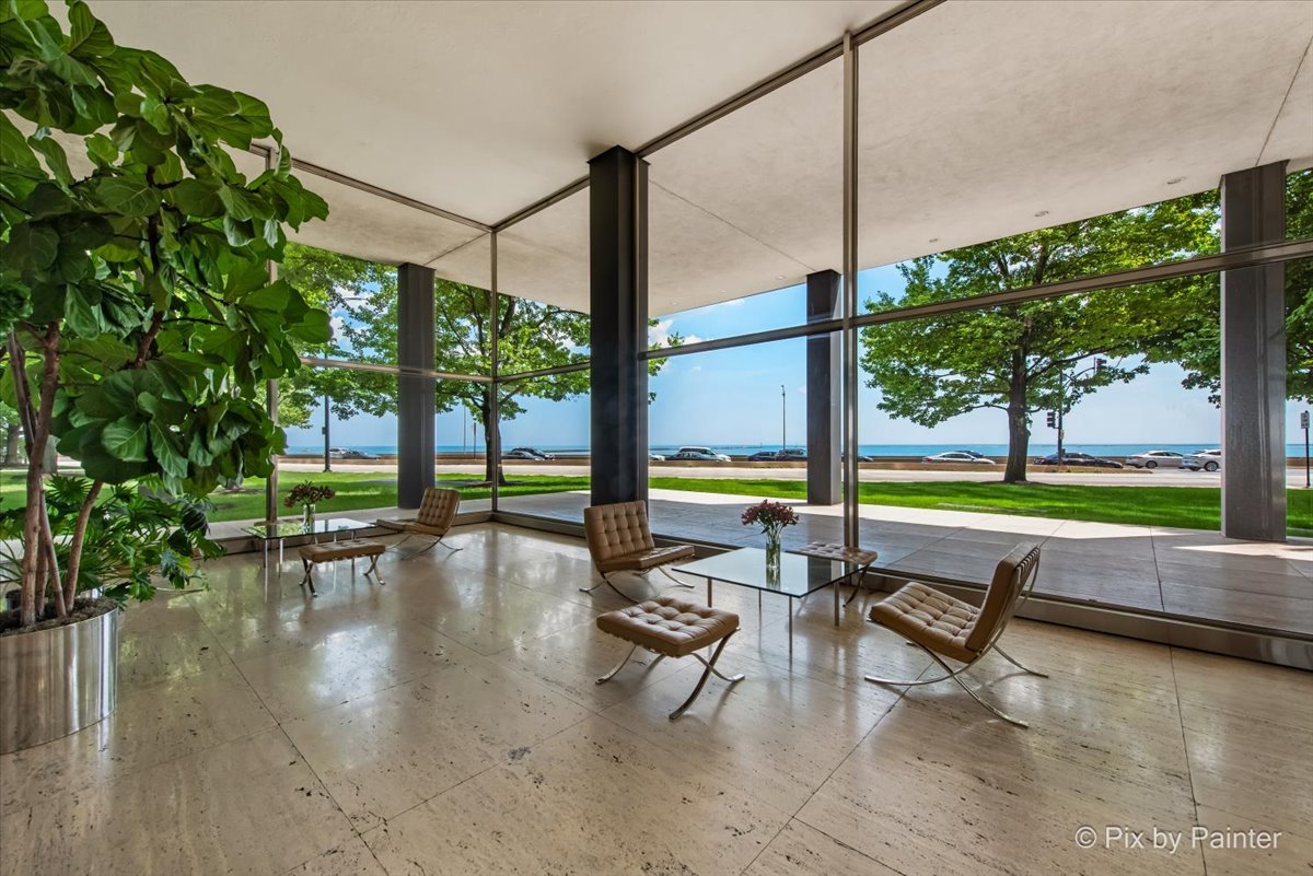 860 North Lake Shore Drive Chicago IL 60611