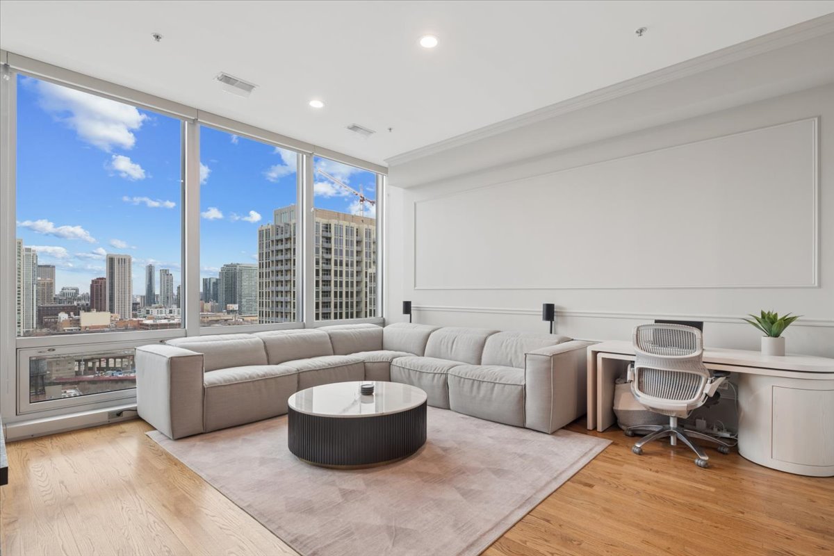 500 West Superior Street Chicago IL 60654