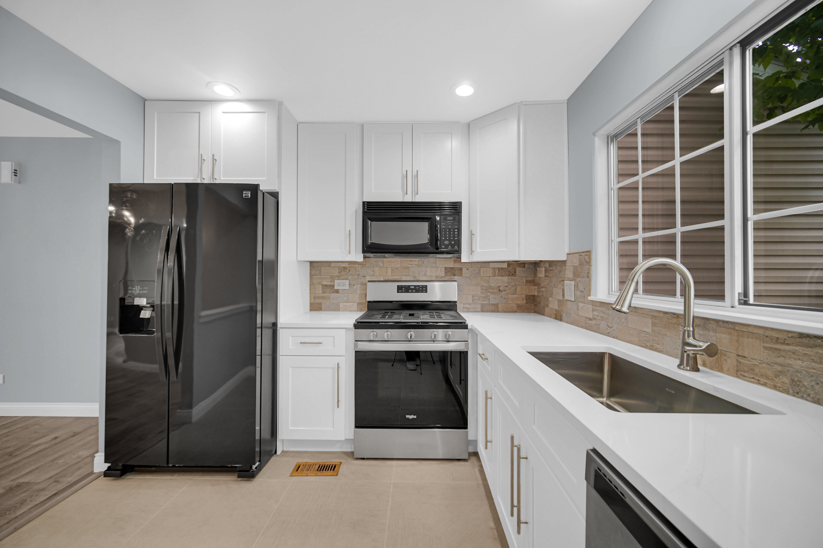 2136 Southwind Circle Schaumburg IL 60194