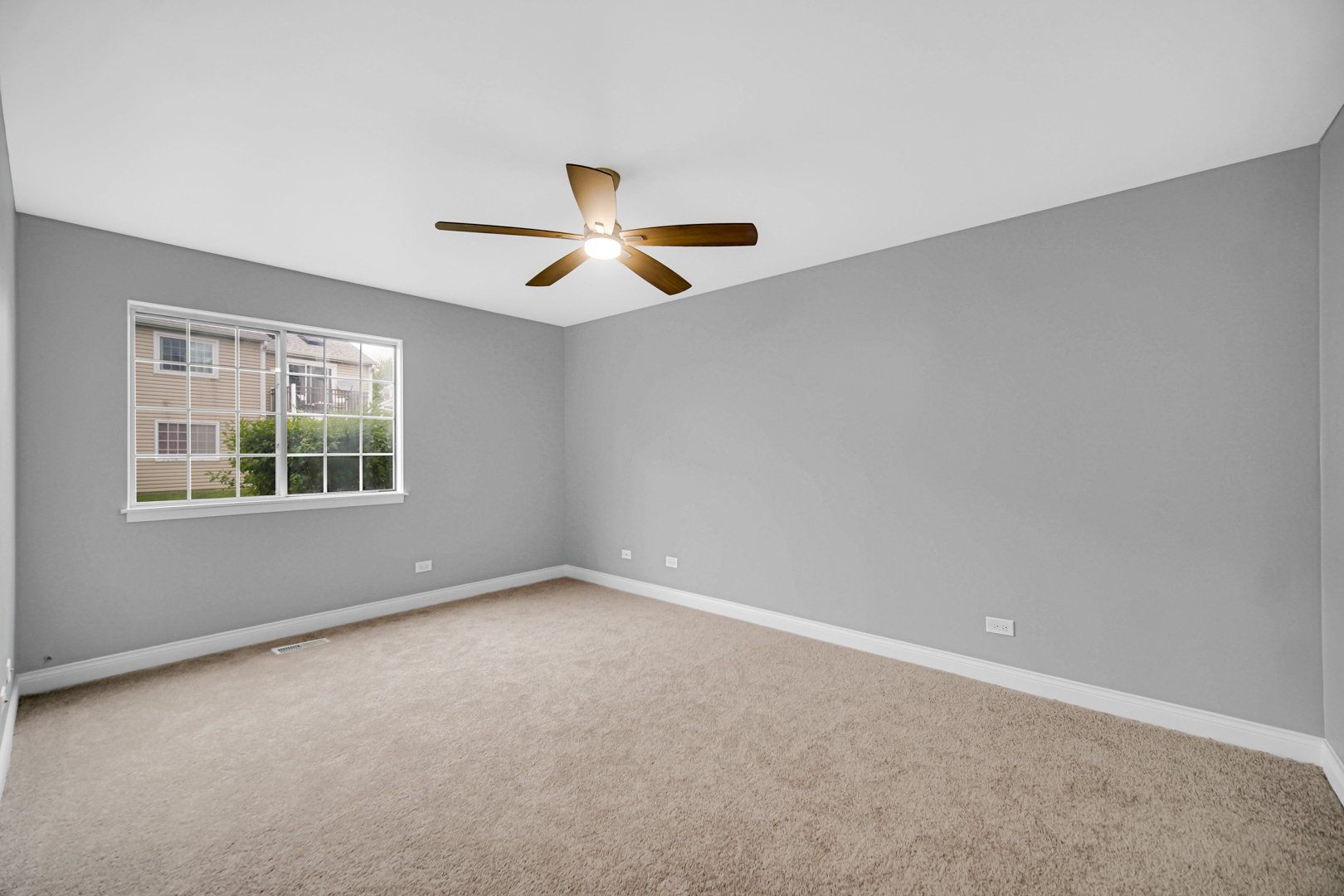 2136 Southwind Circle Schaumburg IL 60194