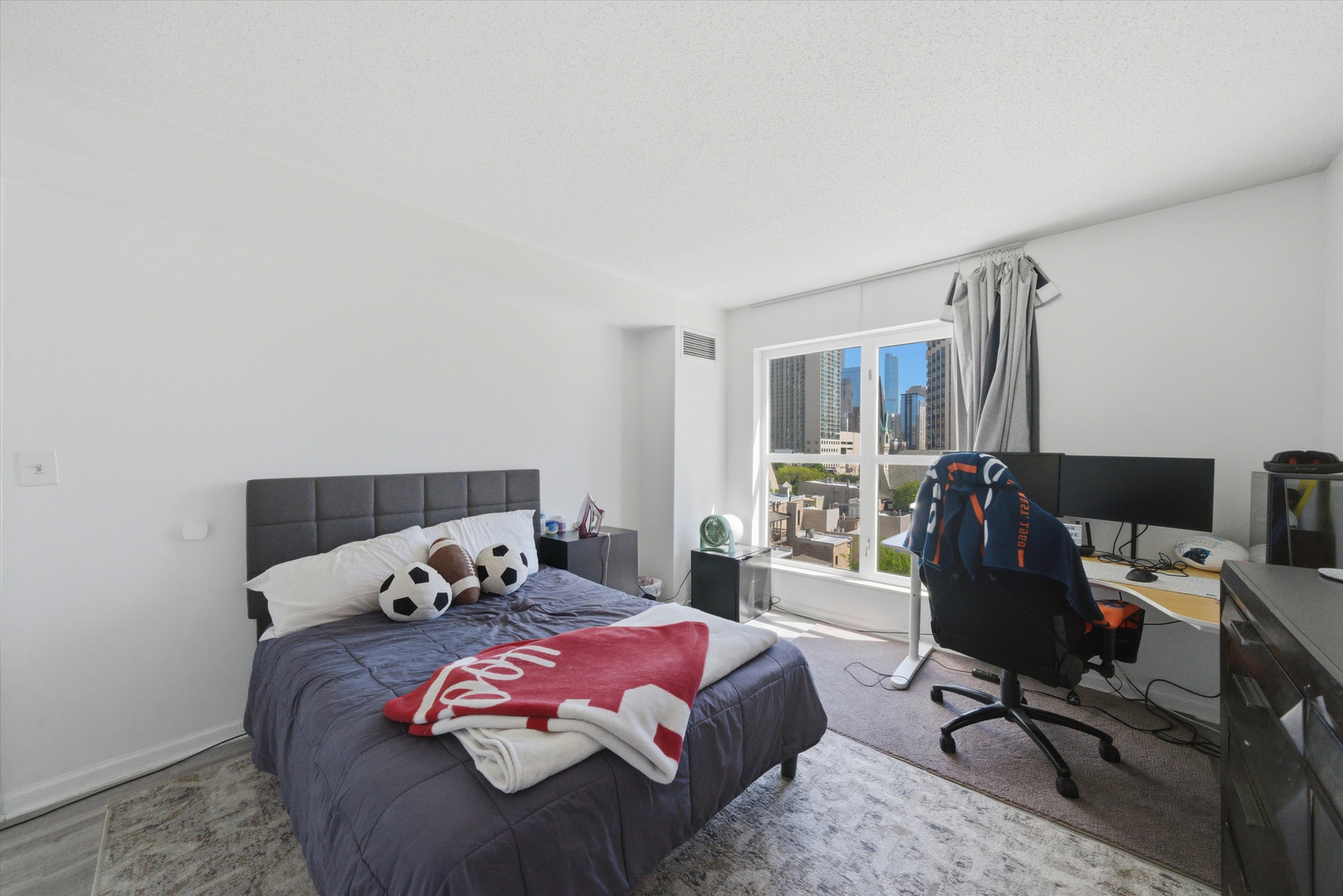 1212 North Lasalle Drive Chicago IL 60610