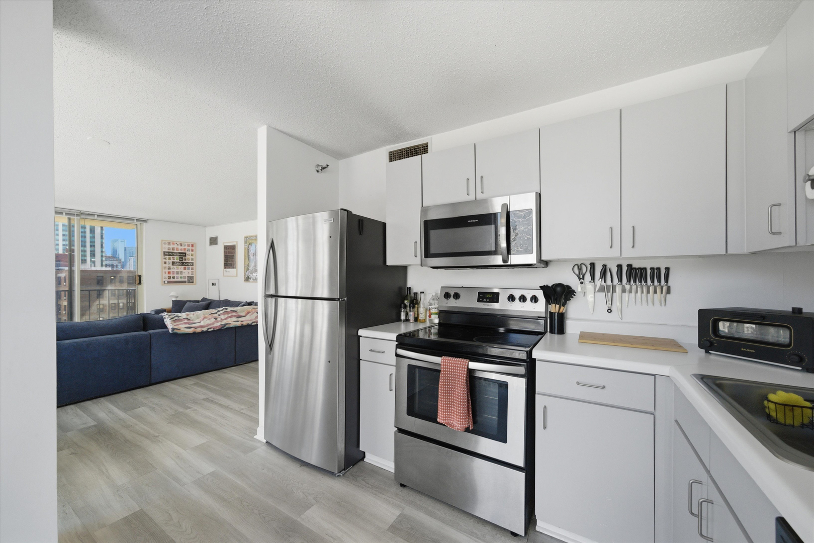 1212 North Lasalle Drive Chicago IL 60610