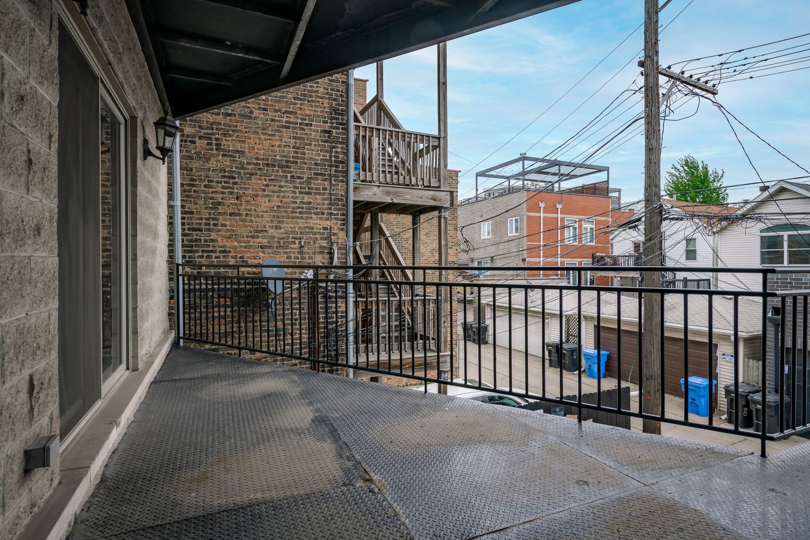 1621 West North Avenue Chicago IL 60622