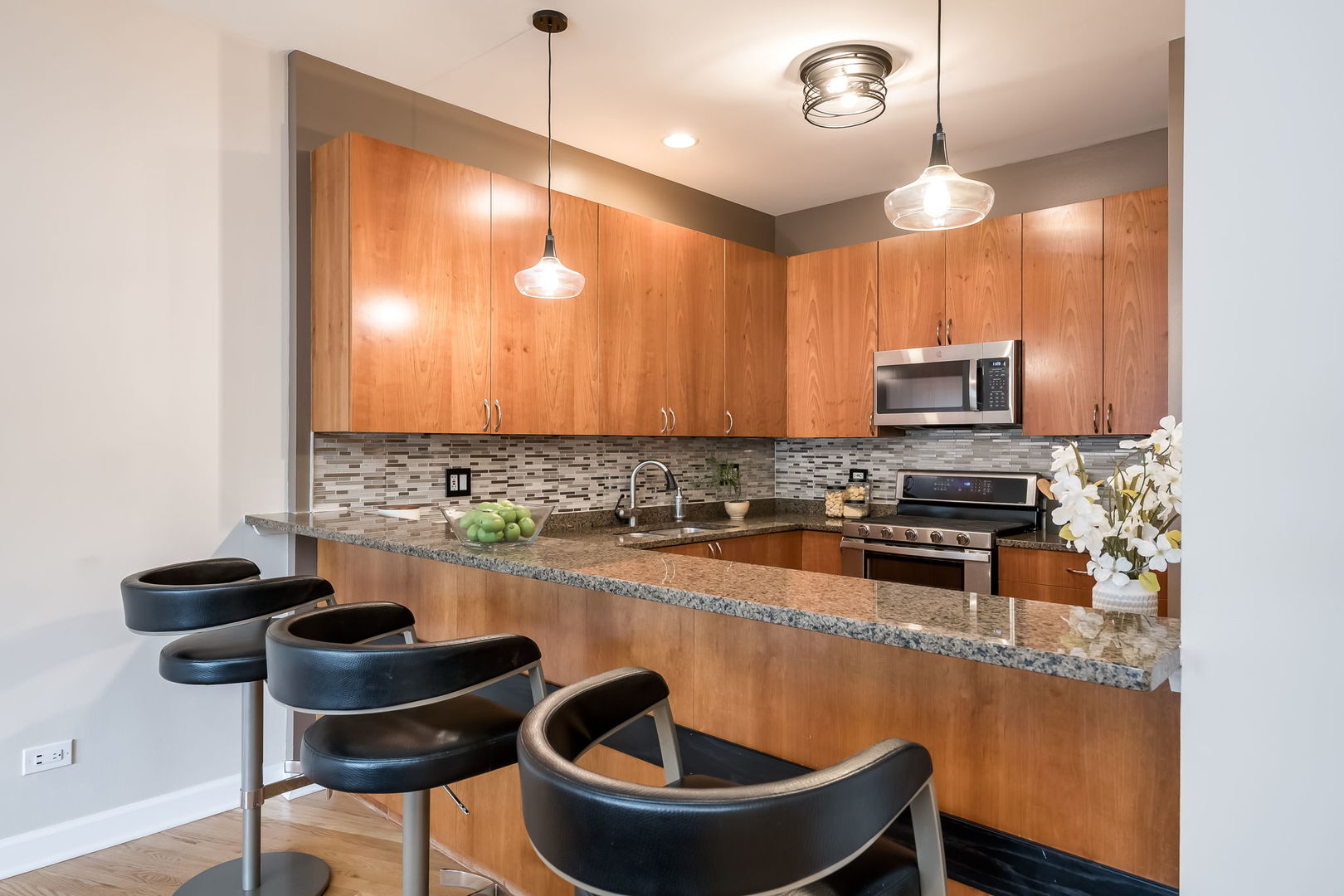 1621 West North Avenue Chicago IL 60622
