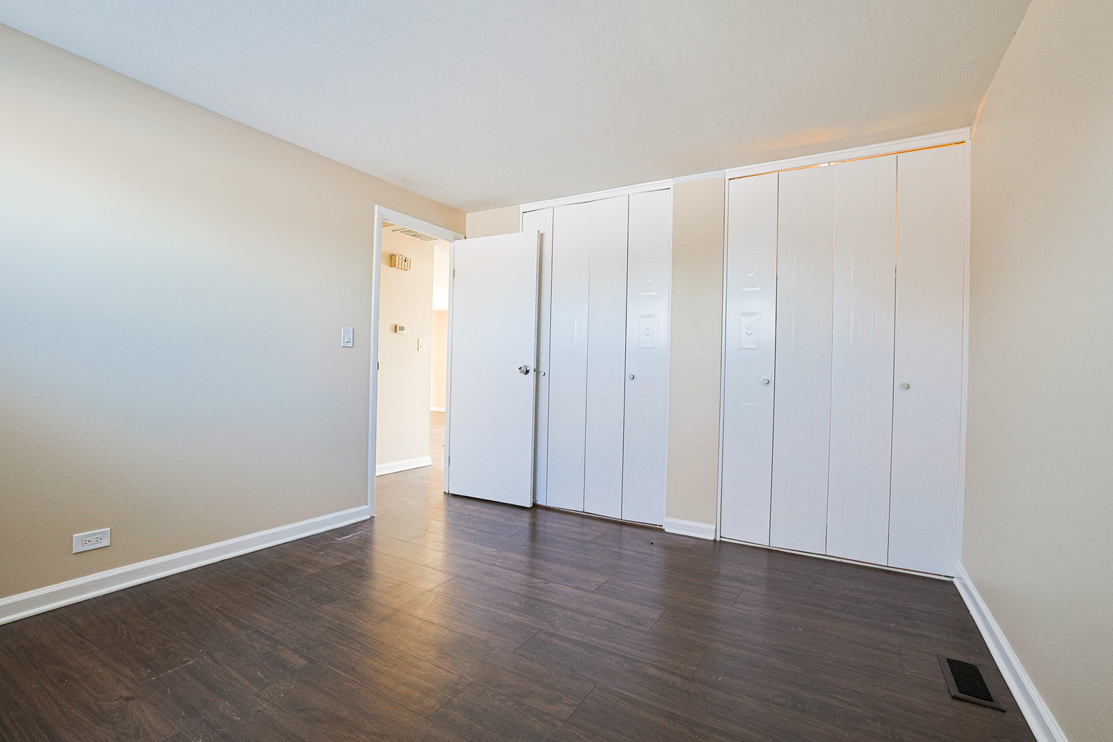 107 Tonset Court Schaumburg IL 60193