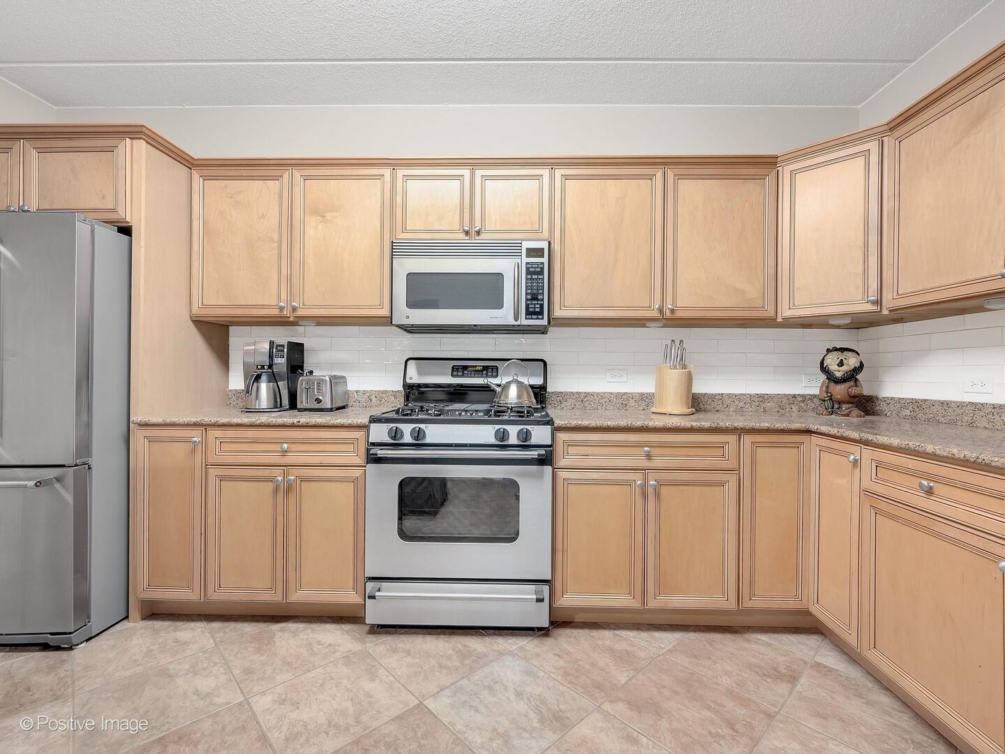 586 Crescent Boulevard Glen Ellyn IL 60137
