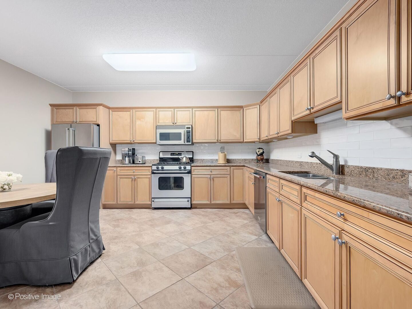 586 Crescent Boulevard Glen Ellyn IL 60137