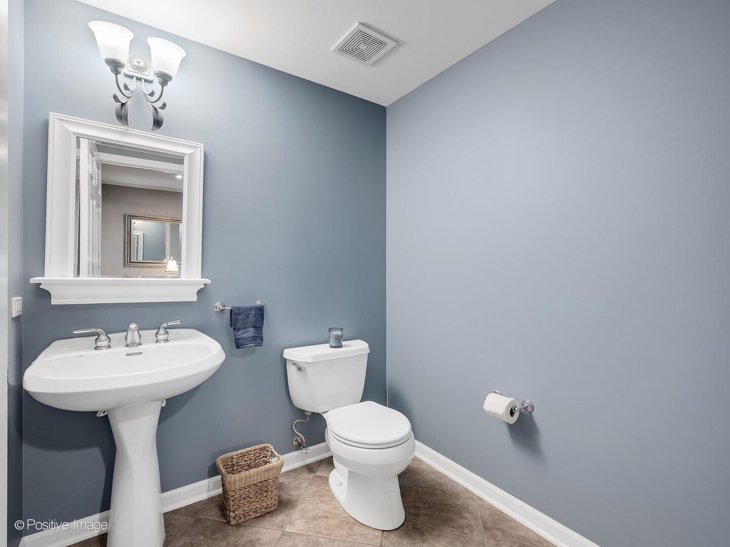 586 Crescent Boulevard Glen Ellyn IL 60137
