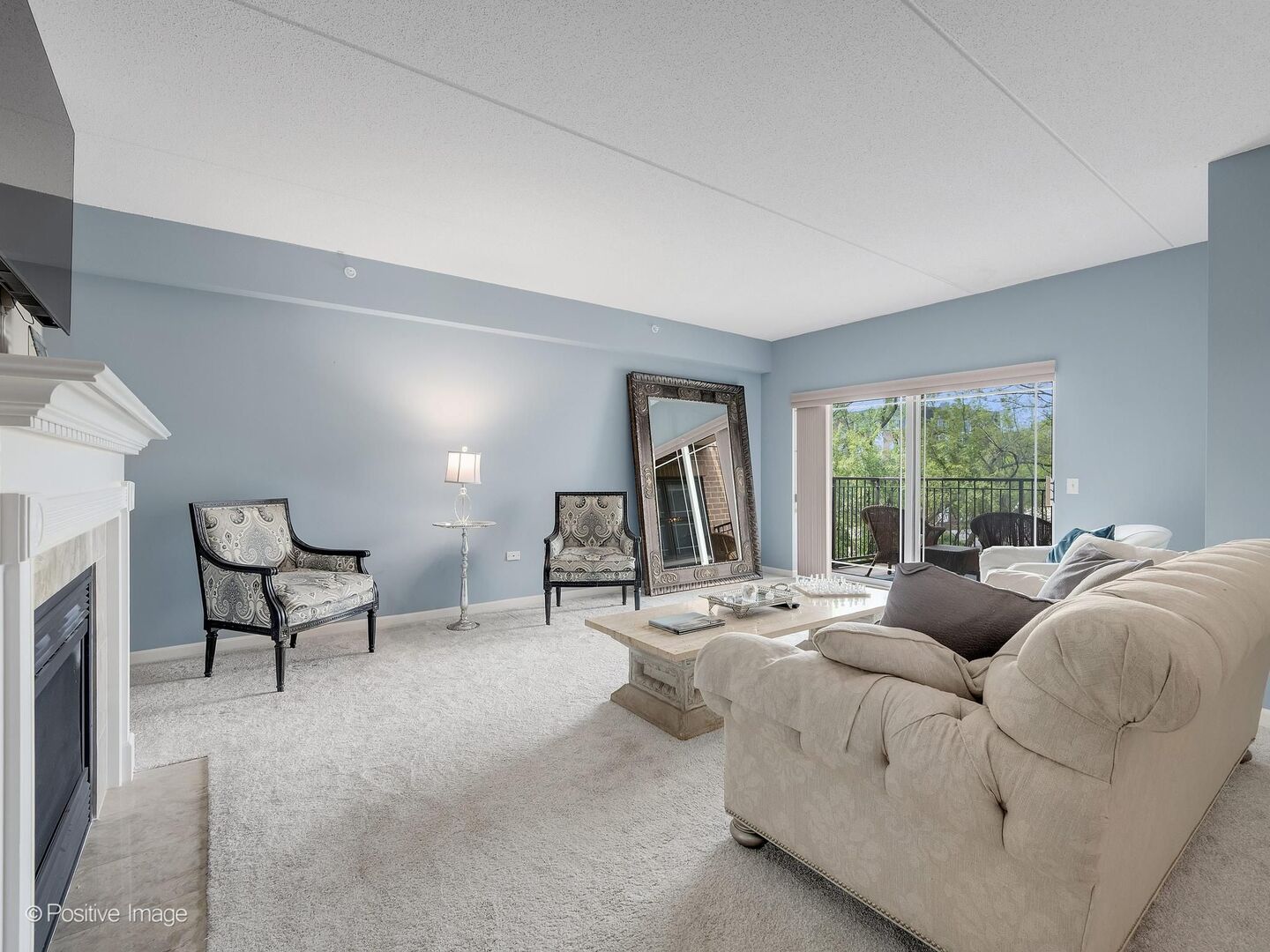 586 Crescent Boulevard Glen Ellyn IL 60137