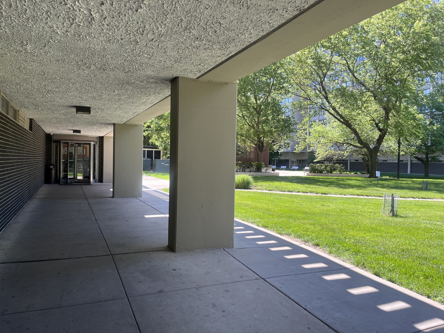 4800 South Lake Park Avenue Chicago IL 60615