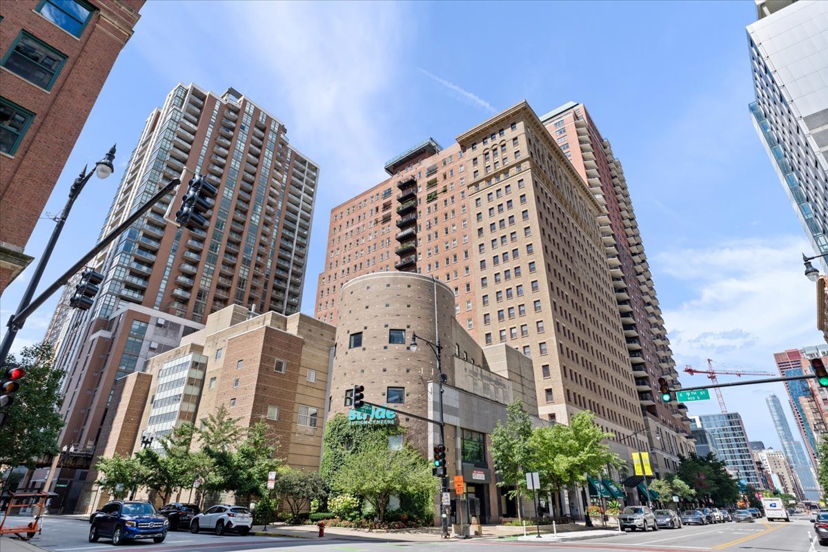 40 East 9th Street Chicago IL 60605