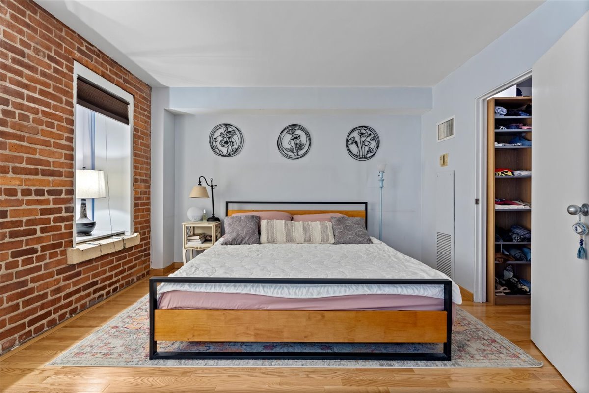 40 East 9th Street Chicago IL 60605
