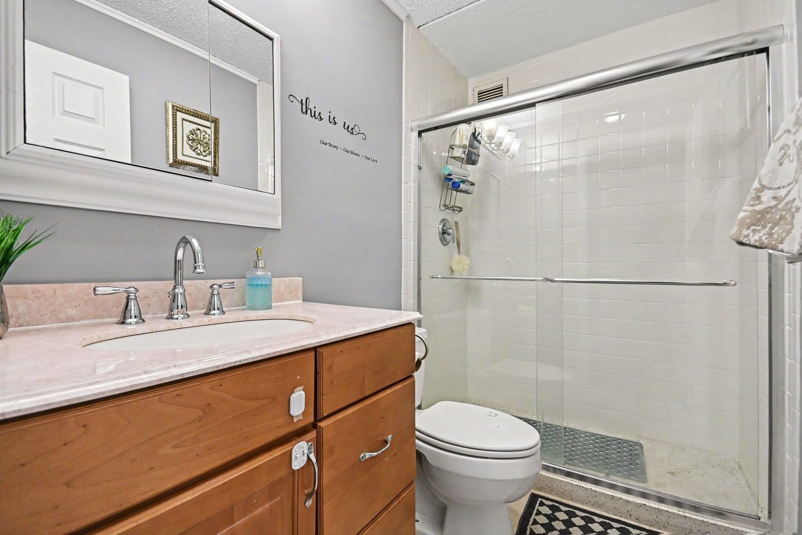 2015 South Finley Road Lombard IL 60148