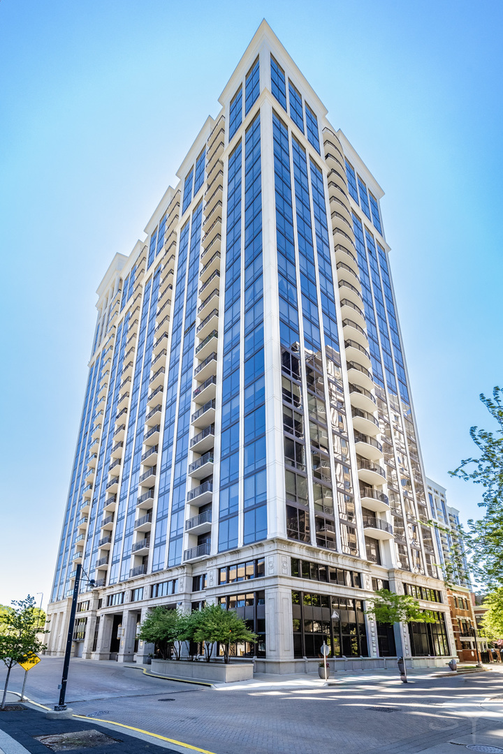233 East 13th Street Chicago IL 60605