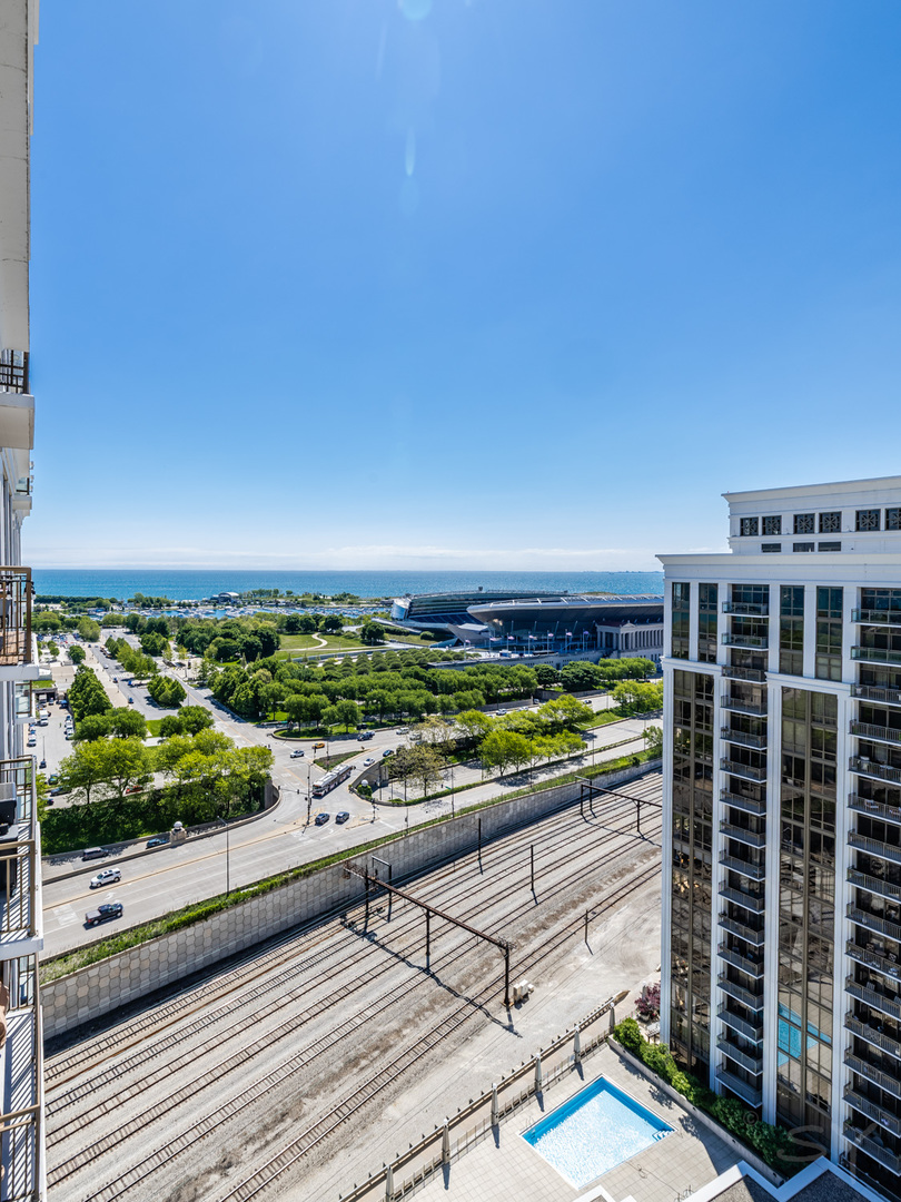233 East 13th Street Chicago IL 60605