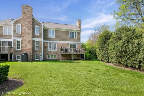 1417 Shire Circle Inverness IL 60067