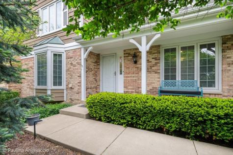 1417 Shire Circle Inverness IL 60067