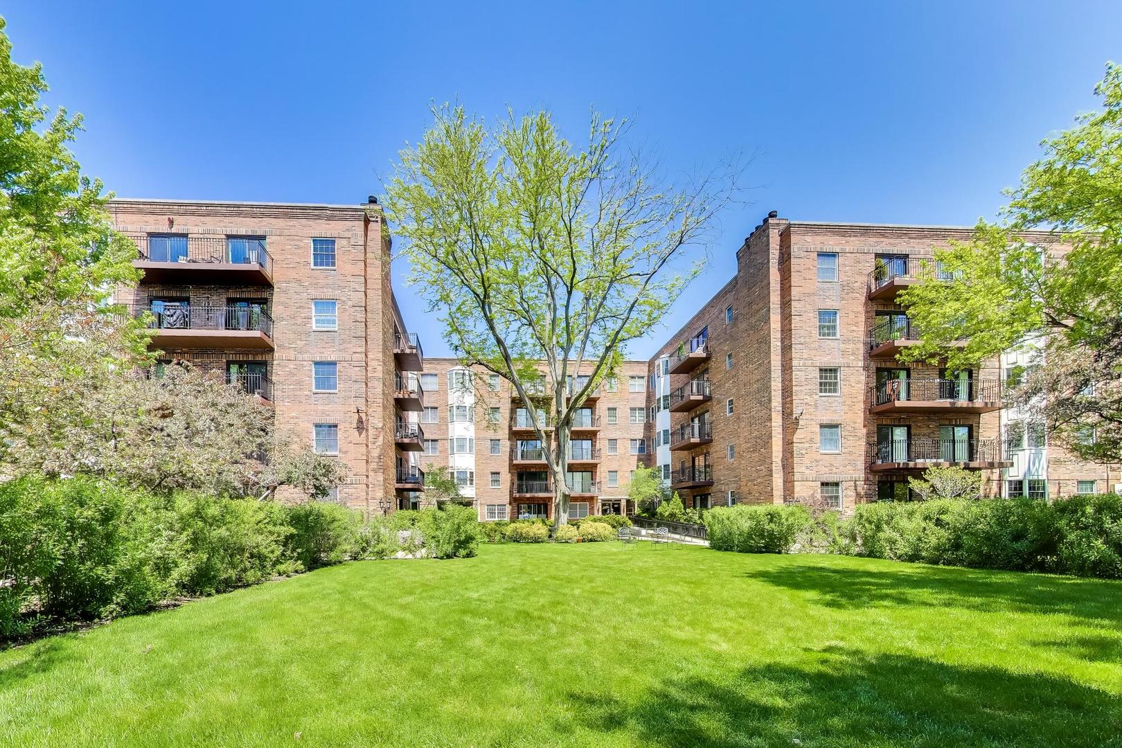 1501 Oak Avenue Evanston IL 60201