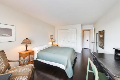 1501 Oak Avenue Evanston IL 60201