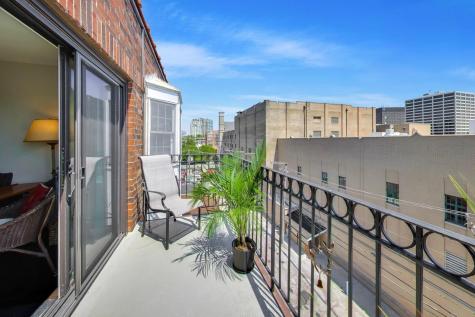 1501 Oak Avenue Evanston IL 60201