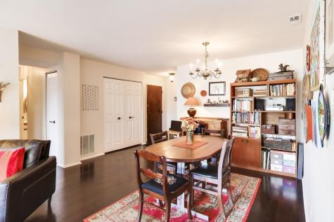 1501 Oak Avenue Evanston IL 60201