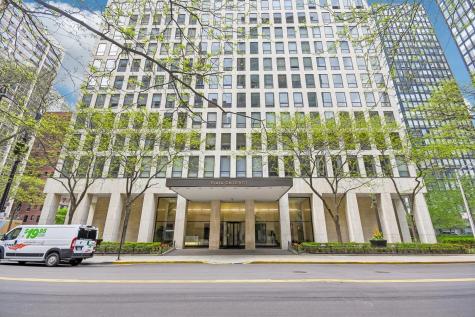 260 East Chestnut Street Chicago IL 60611