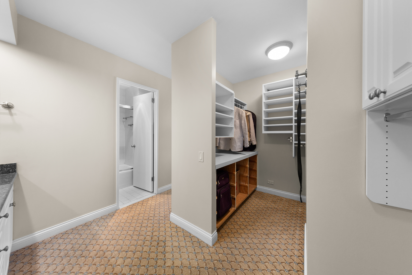 260 East Chestnut Street Chicago IL 60611
