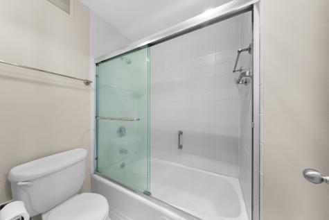 260 East Chestnut Street Chicago IL 60611