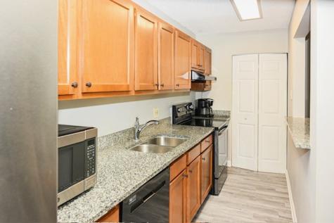 2028 North Rand Road Palatine IL 60074