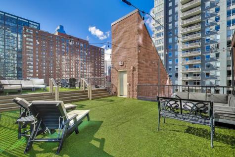 300 West Grand Avenue Chicago IL 60654