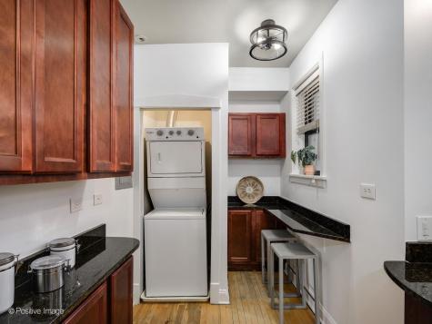 1310 West Montrose Avenue Chicago IL 60613