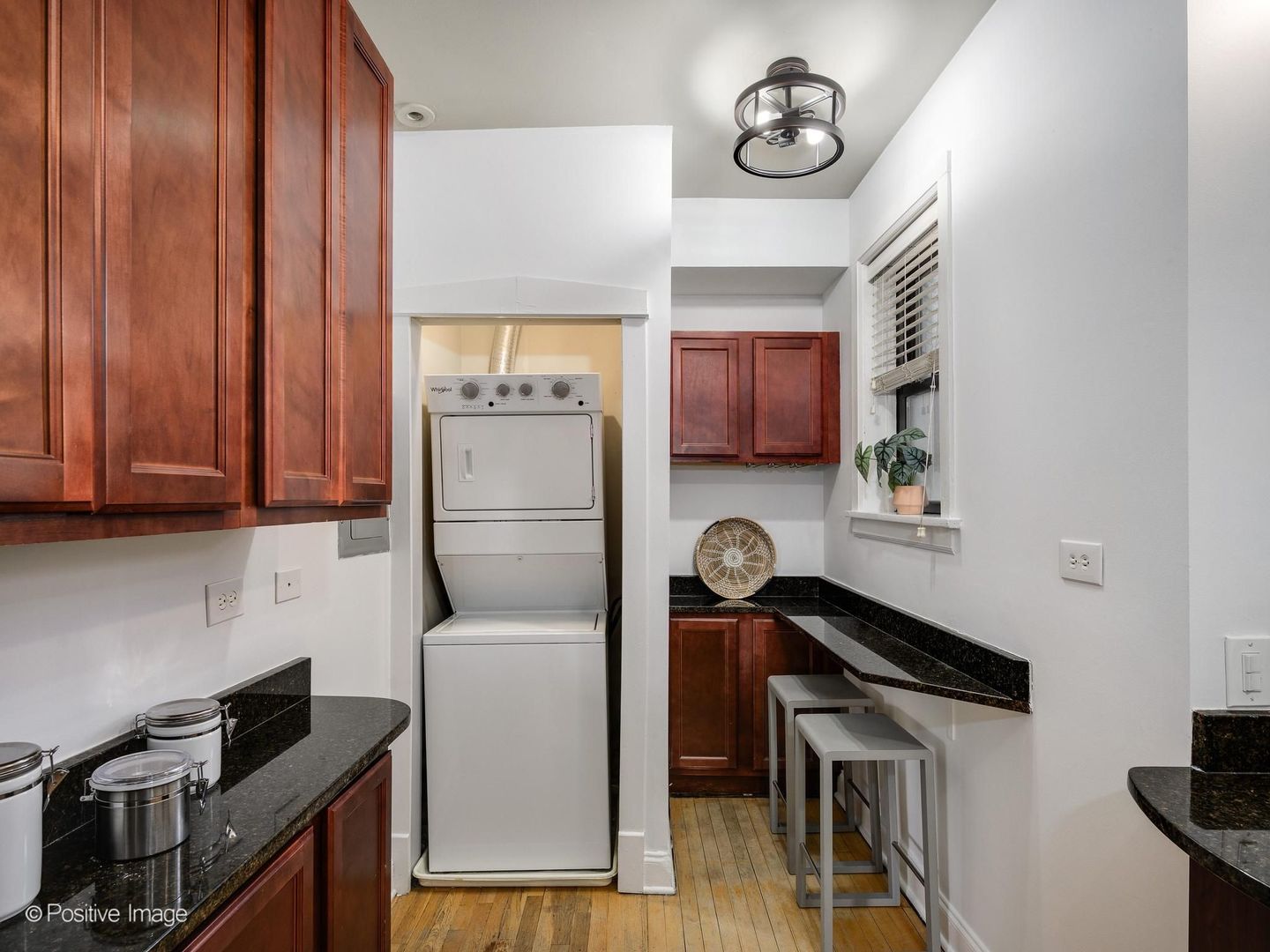 1310 West Montrose Avenue Chicago IL 60613