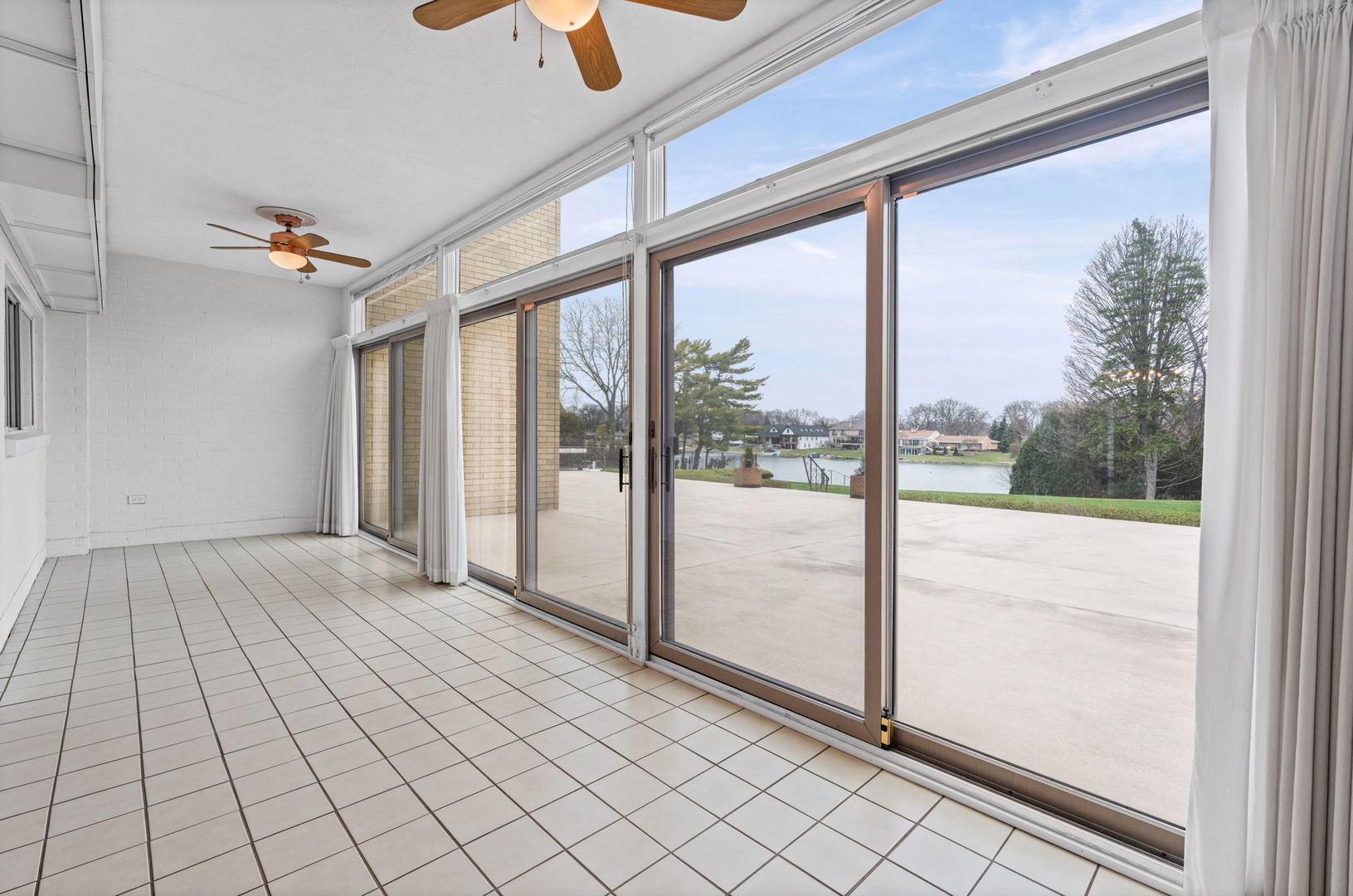 1 North Dee Road Park Ridge IL 60068